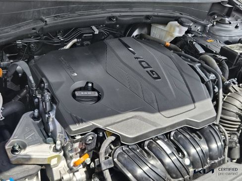 Certified 2025 Kia Sportage LX FWD image 18