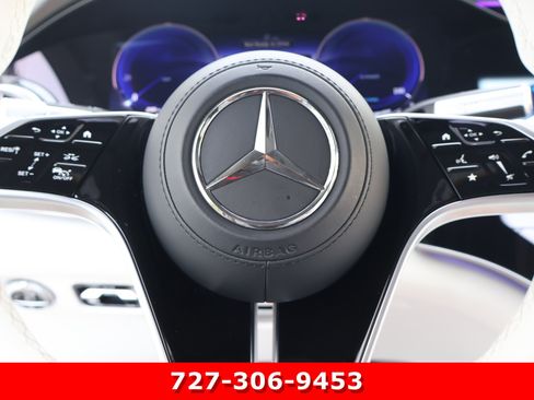 Certified 2025 Mercedes-Benz Maybach EQS 680 4MATIC image 28