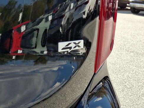 Certified 2023 Kia Telluride LX image 32