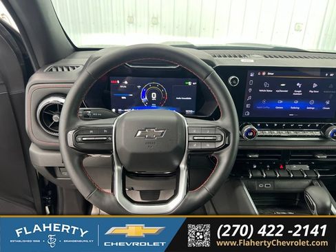 Used 2026 Chevrolet Colorado Z71 w/ Technology Package AWD/4WD image 26
