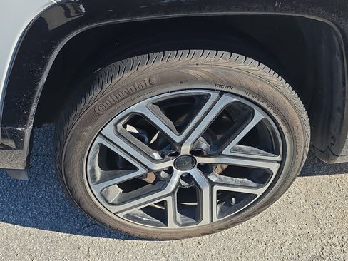 Used 2025 Jeep Compass Limited w/ Elite Group image 13