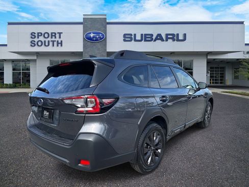 Certified 2025 Subaru Outback Onyx Edition w/ Popular Package #2 image 3