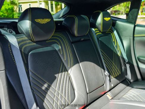 Used 2021 Aston Martin DBX AWD/4WD image 38