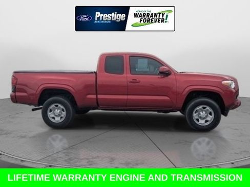 Used 2022 Toyota Tacoma SR RWD image 4