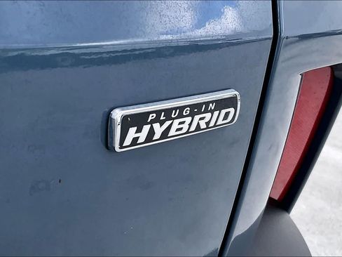 Used 2025 Ford Escape SE FWD image 7