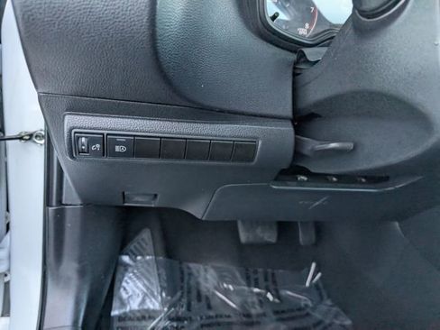 Used 2023 Toyota Corolla LE image 9