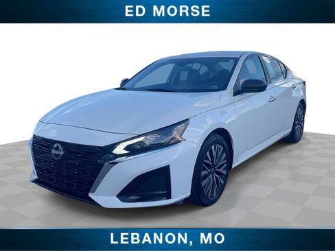 Used 2025 Nissan Altima 2.5 SV FWD image 1