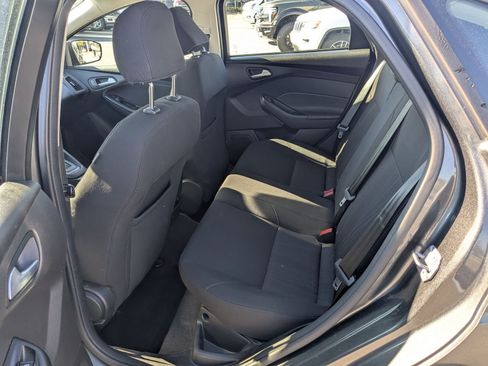Used 2017 Ford Focus SE image 13