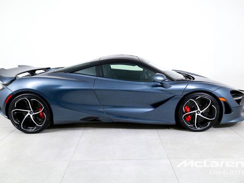 Used 2025 McLaren 750S image 10
