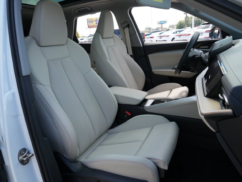 Used 2025 Audi Q5 Prestige AWD/4WD image 15