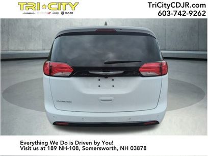 New 2026 Chrysler Voyager LX