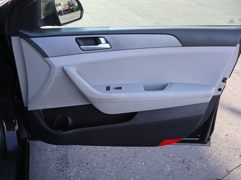 Used 2016 Hyundai Sonata SE image 23