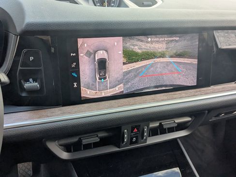 New 2026 Porsche Cayenne Coupe AWD/4WD image 19