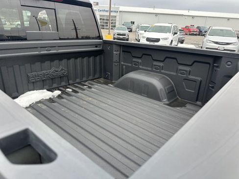 Used 2024 Chevrolet Silverado 1500 High Country image 15