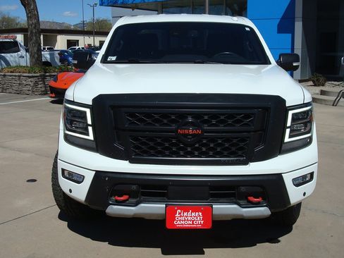 Used 2021 Nissan Titan PRO-4X w/ Pro-4x Convenience Package AWD/4WD image 2
