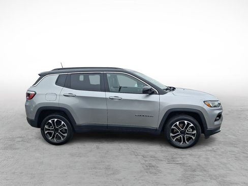 Used 2023 Jeep Compass Limited AWD/4WD image 6