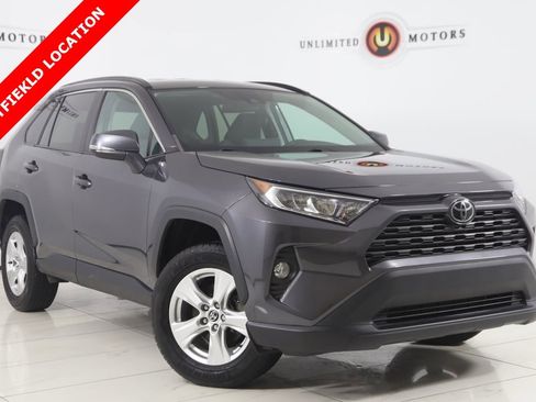 Used 2021 Toyota RAV4 XLE image 1