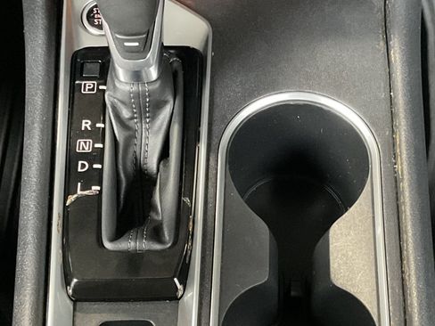 Used 2019 Nissan Altima 2.5 SV AWD/4WD image 18
