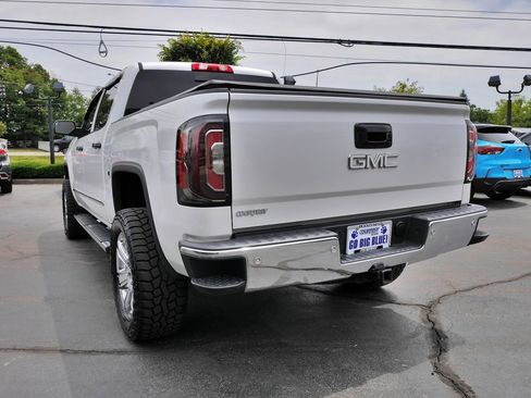 Used 2018 GMC Sierra 1500 SLT w/ SLT Premium Package AWD/4WD image 5