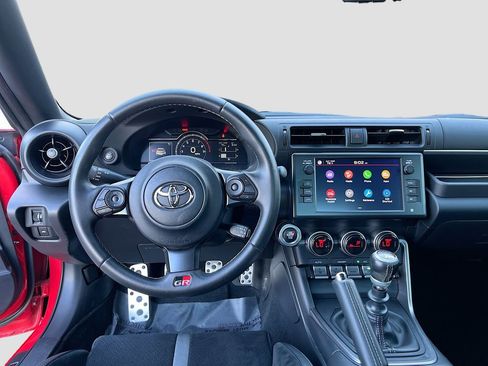 Used 2023 Toyota GR86 Premium w/ ALL Weather Mat Package (TMS) image 22