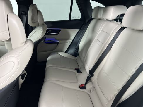 New 2026 Mercedes-Benz GLC 300 4MATIC image 19