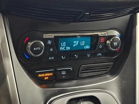 Used 2016 Ford Escape SE w/ SE Leather Comfort Package AWD/4WD image 10