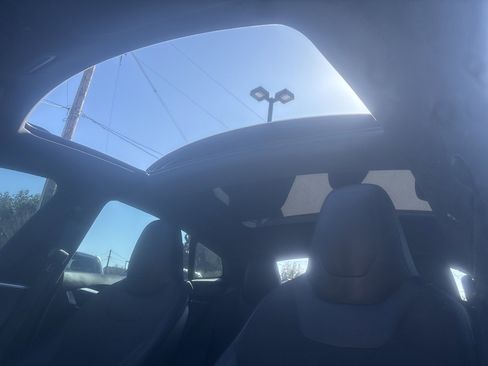 Used 2016 Tesla Model S 75 image 24