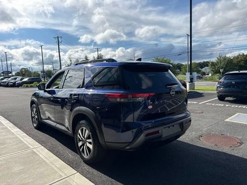 Used 2026 Nissan Pathfinder SL AWD/4WD image 7