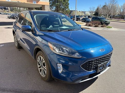 Used 2022 Ford Escape SEL w/ Technology Package image 1