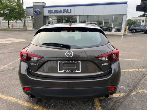 Used 2016 MAZDA MAZDA3 i Touring w/ Popular Equipment Package FWD image 7