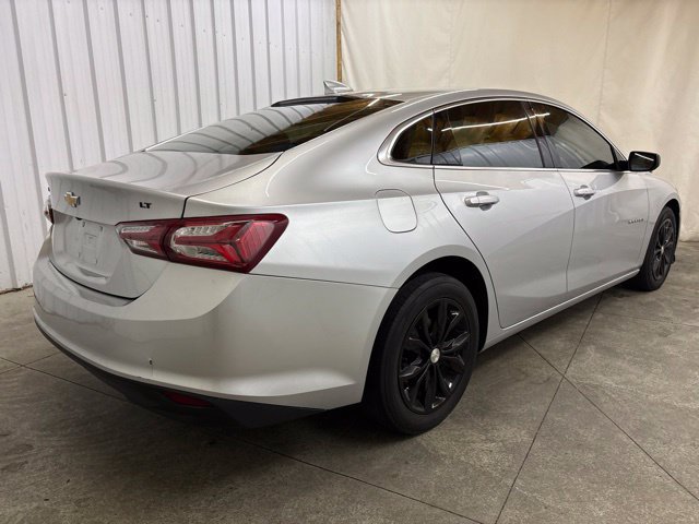 Used 2022 Chevrolet Malibu LT FWD image 4