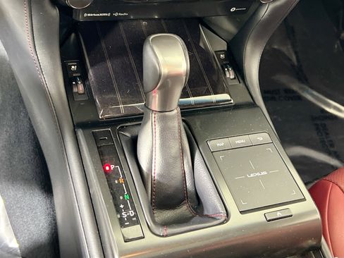 Used 2023 Lexus GX 460 Premium w/ Premium Package image 16