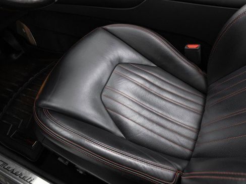 Used 2017 Maserati Levante S image 32