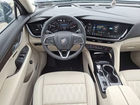 Certified 2022 Buick Envision Avenir w/ Technology Package II image 12