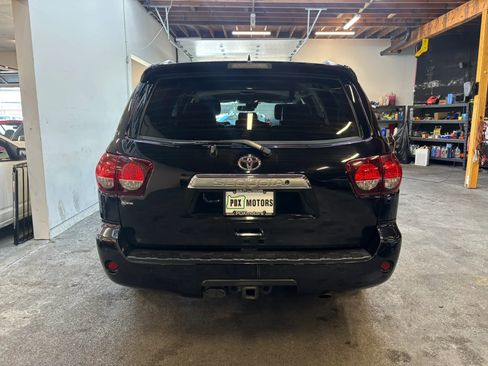Used 2019 Toyota Sequoia Limited w/ Safety & Convenience Package AWD/4WD image 6