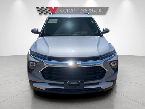 Used 2025 Chevrolet TrailBlazer LT AWD/4WD image 3