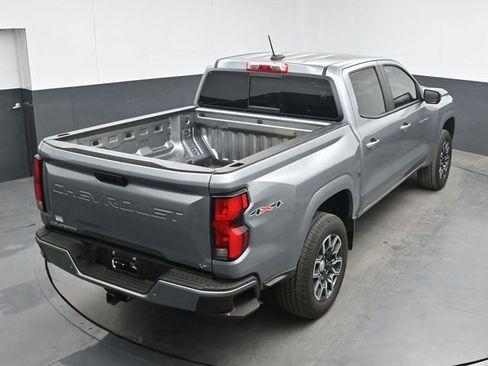 Used 2024 Chevrolet Colorado LT w/ LT Convenience Package III AWD/4WD image 37