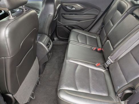 Used 2019 GMC Terrain SLT w/ Preferred Package AWD/4WD image 32