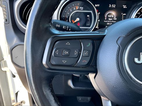 Used 2021 Jeep Gladiator Sport AWD/4WD image 10