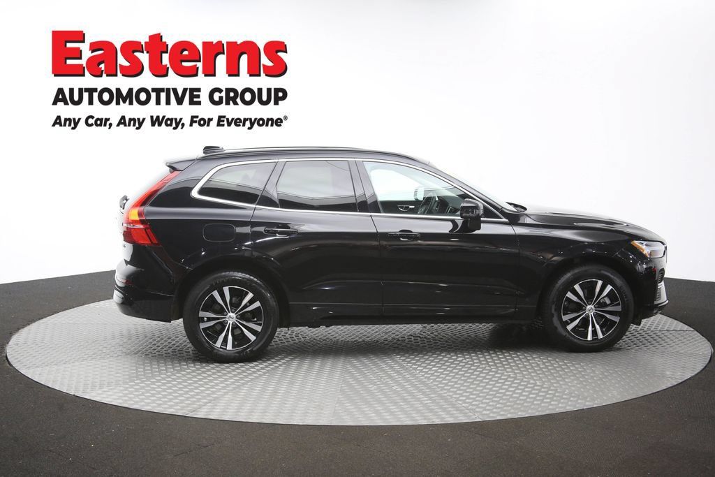 Used 2023 Volvo XC60 B5 Core FWD image 44