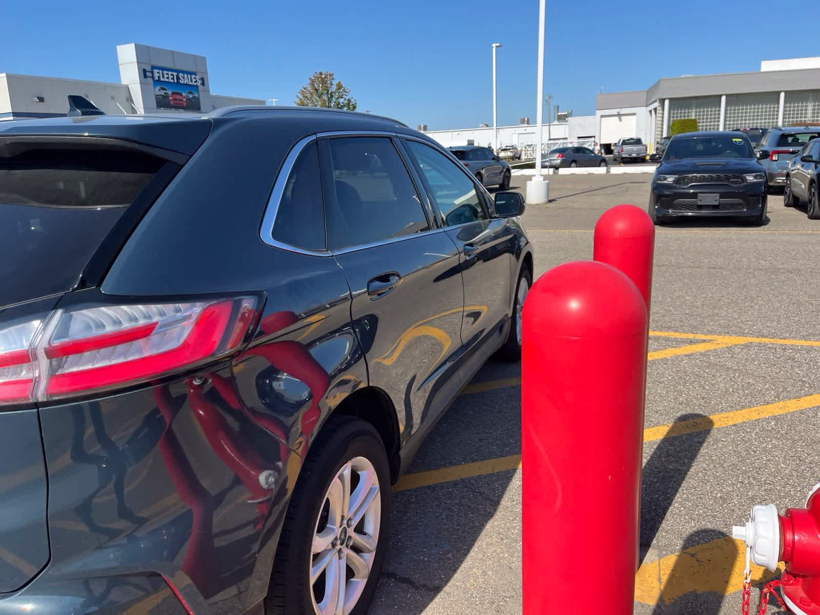 Used 2019 Ford Edge SEL w/ Equipment Group 201A AWD/4WD image 16