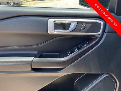 Used 2020 Ford Explorer XLT w/ Equipment Group 202A image 13