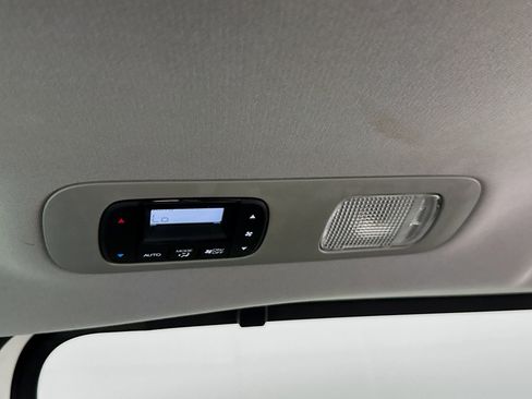 Used 2019 Honda Odyssey Touring image 32