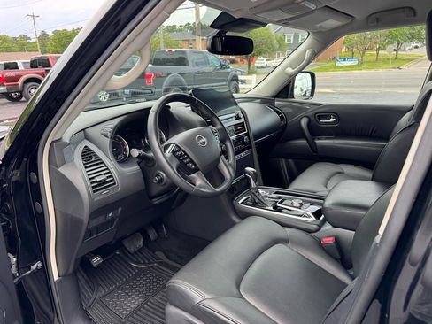 Used 2023 Nissan Armada SV RWD image 16