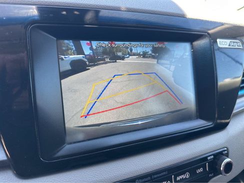 Used 2018 Kia Niro LX FWD image 6