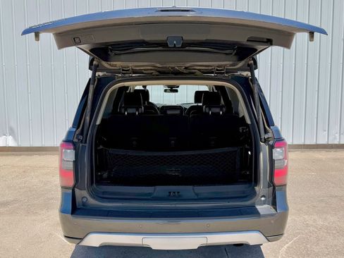 Used 2019 Ford Expedition Platinum AWD/4WD image 17