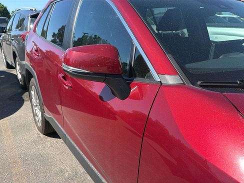 Used 2023 Toyota RAV4 XLE Premium AWD/4WD image 5