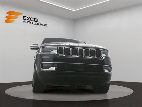 Used 2023 Jeep Wagoneer Series II image 47
