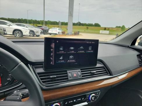 Certified 2023 Audi Q5 2.0T Premium w/ Convenience Package AWD/4WD image 13