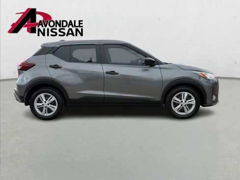 Certified 2025 Nissan Kicks Play S image 7